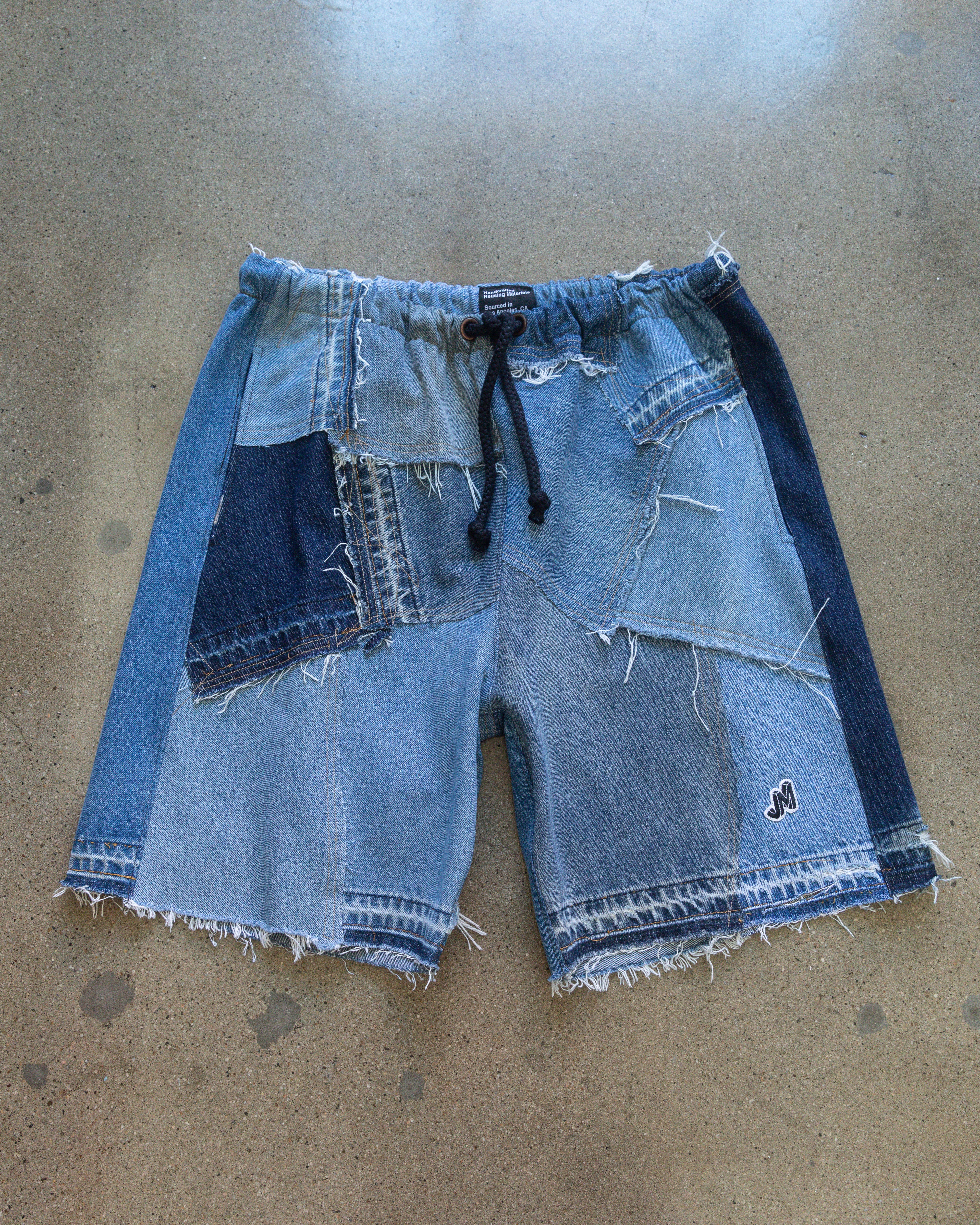 Distressed Denim (L/XL)